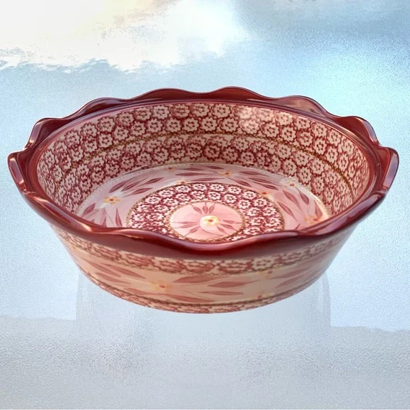 Temp-Tations Old World 2.5 Quart Red Pattern Casserole Dish with Carrier - Picture 3 of 6